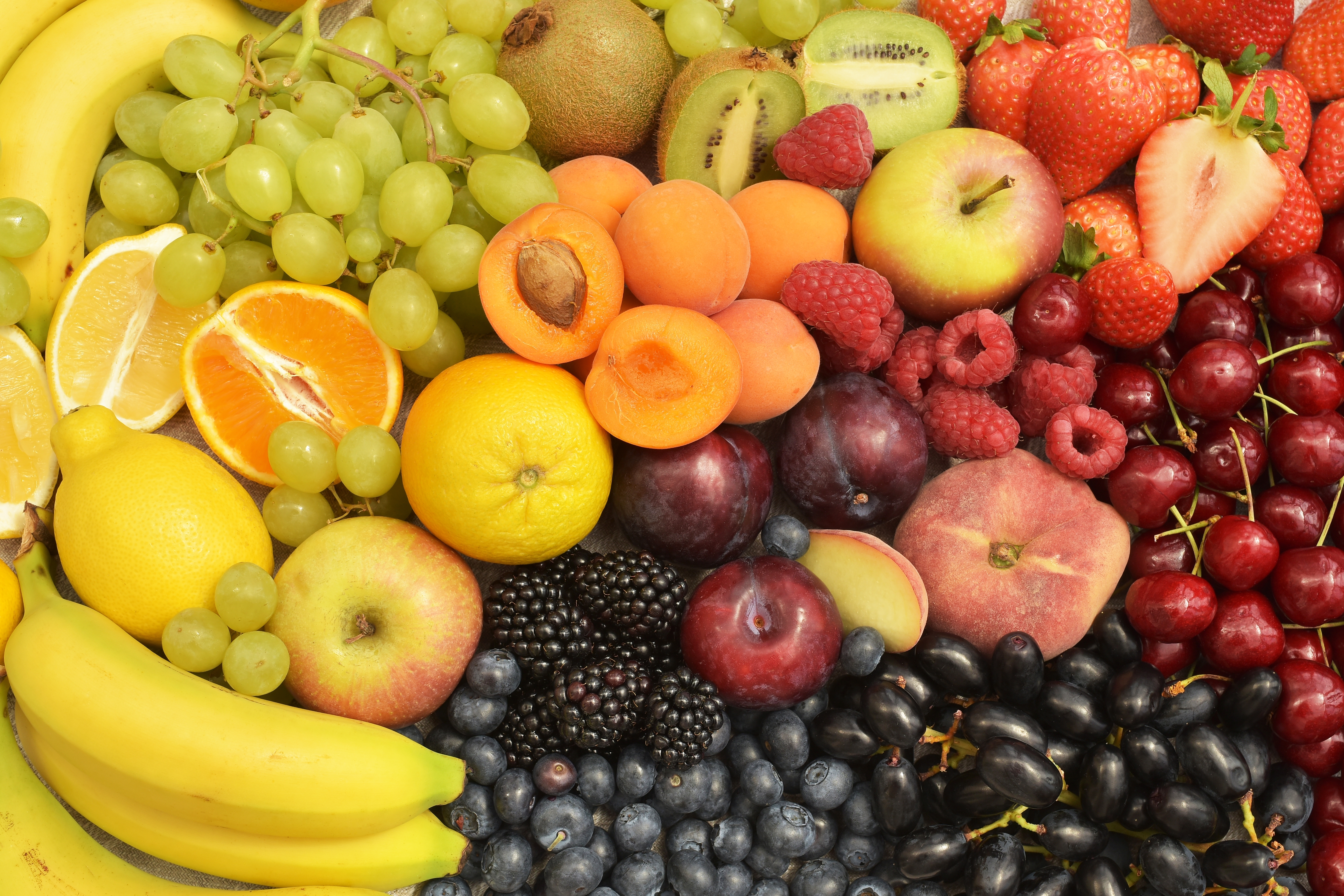 Healthy fruit on a platter